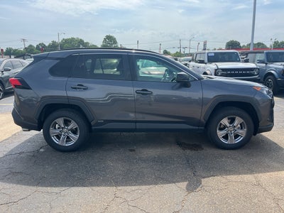 2022 Toyota RAV4 Hybrid LE