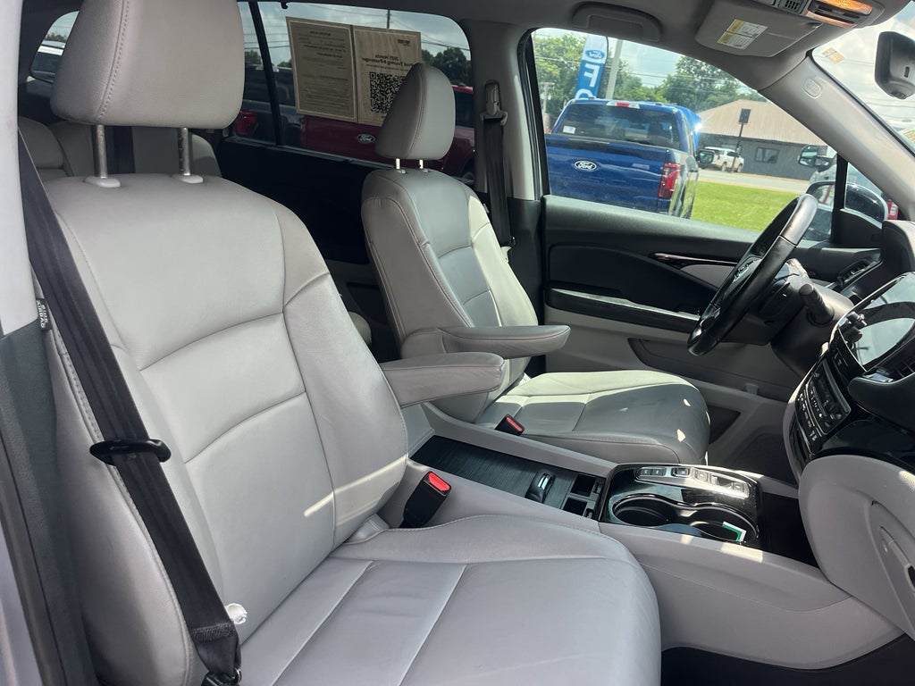 2021 Honda Pilot Touring 8-Passenger
