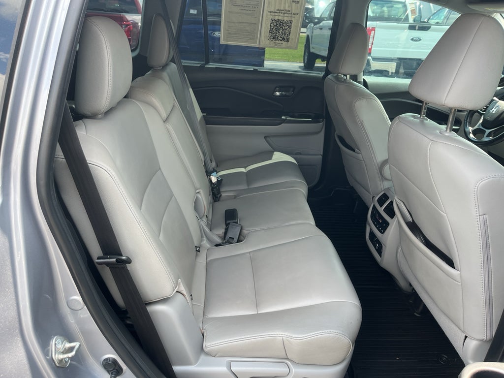 2021 Honda Pilot Touring 8-Passenger