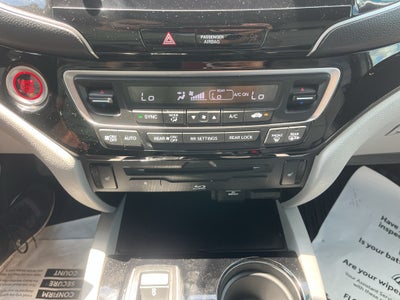 2021 Honda Pilot Touring 8-Passenger