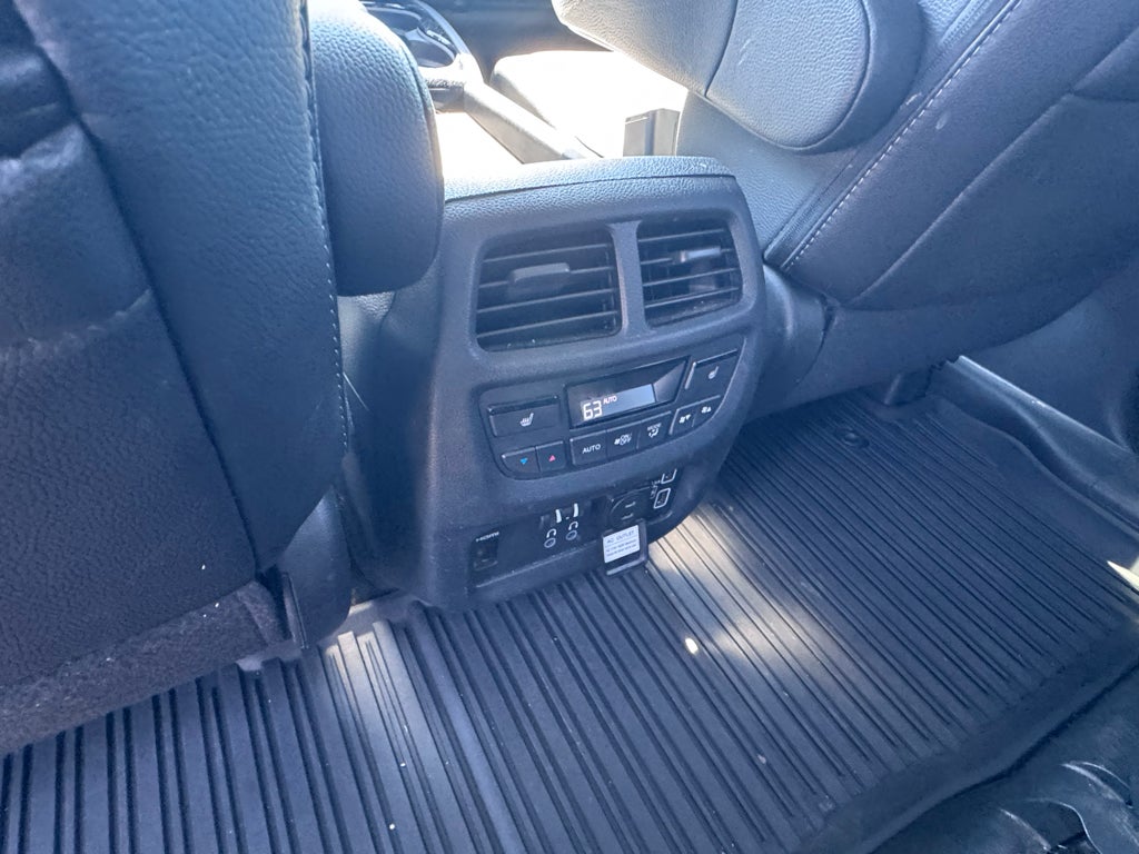 2022 Honda Pilot Touring 8-Passenger