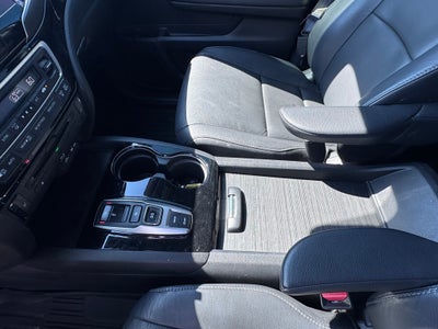 2022 Honda Pilot Touring 8-Passenger