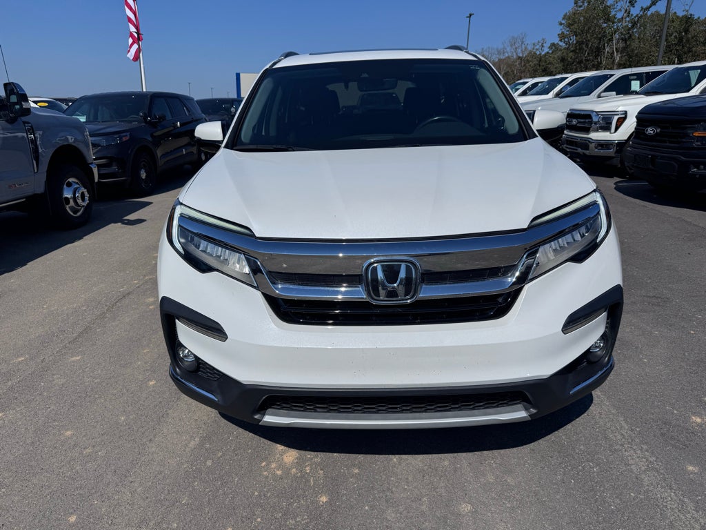 2022 Honda Pilot Touring 8-Passenger