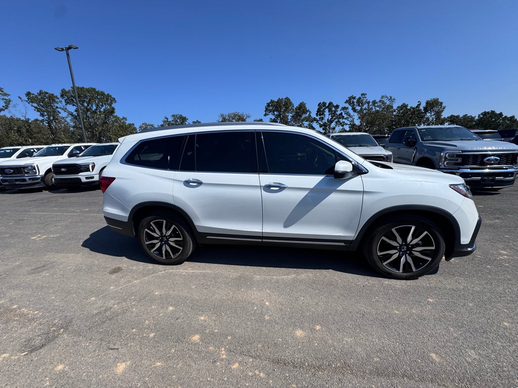 2022 Honda Pilot Touring 8-Passenger