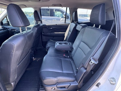 2022 Honda Pilot Touring 8-Passenger