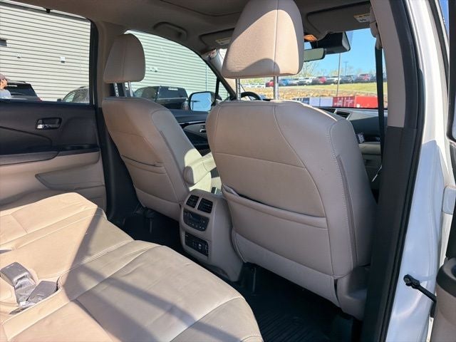 2021 Honda Pilot Touring 8 Passenger