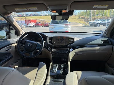 2021 Honda Pilot Touring 8 Passenger