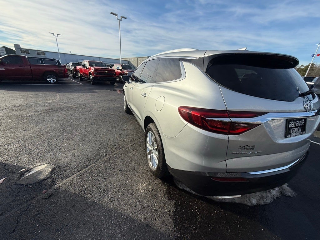 2020 Buick Enclave Essence