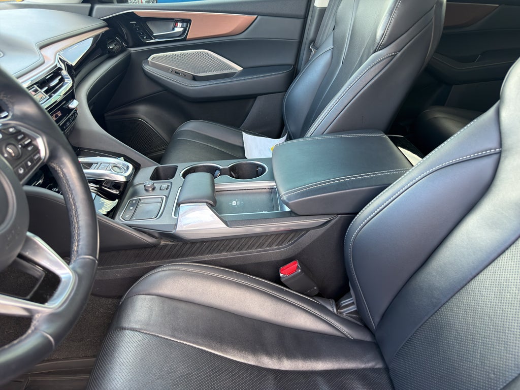 2022 Acura MDX w/Technology Package