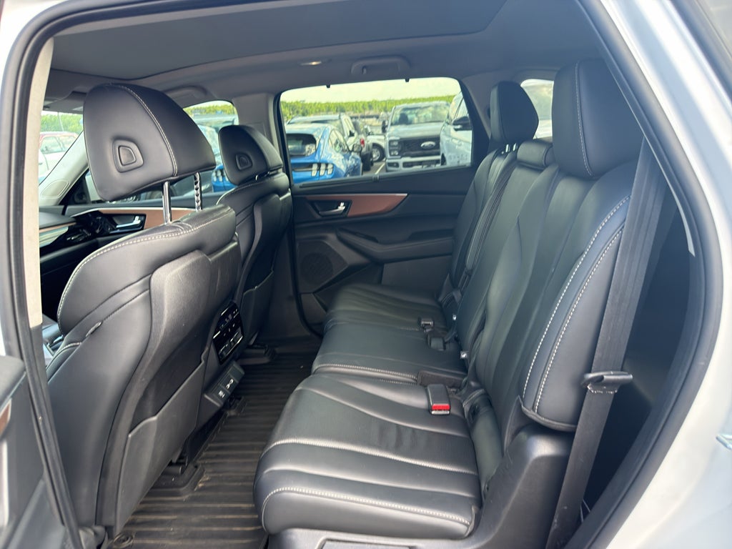 2022 Acura MDX w/Technology Package
