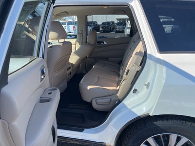 2019 Nissan Pathfinder SL