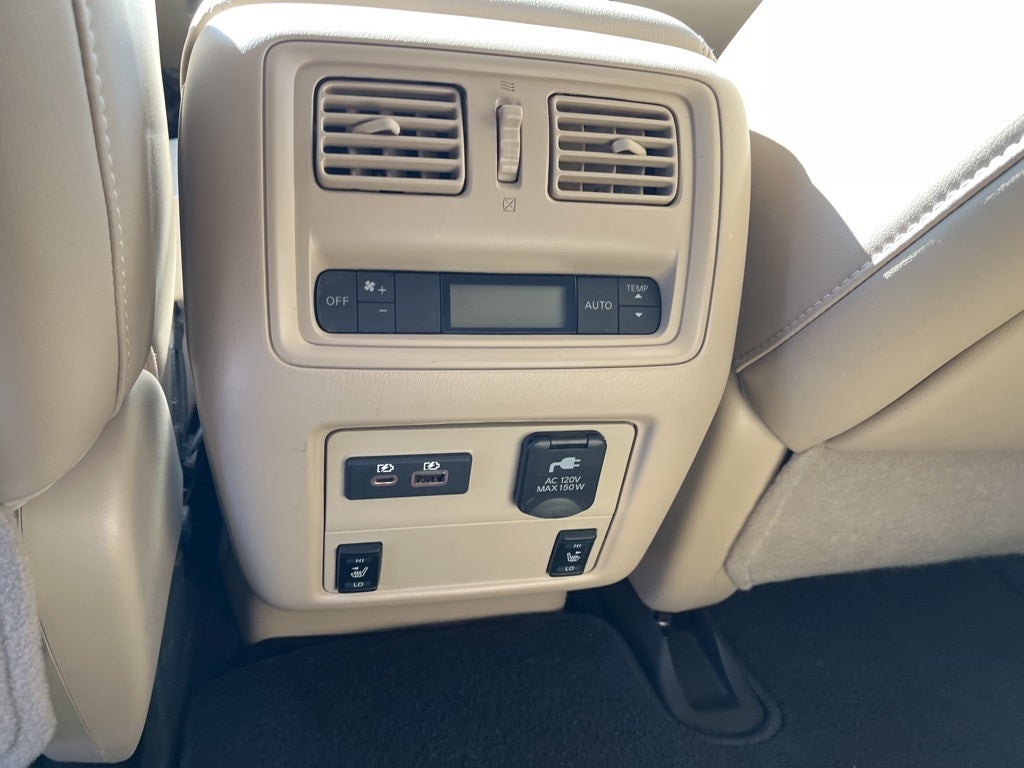 2019 Nissan Pathfinder SL