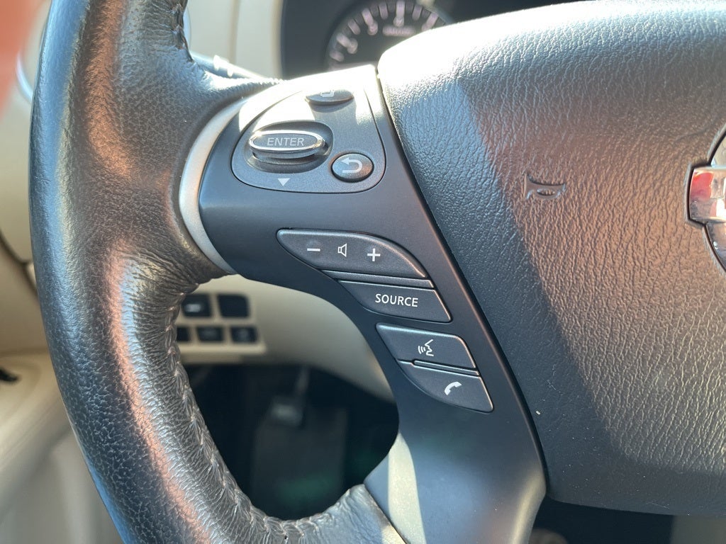 2019 Nissan Pathfinder SL