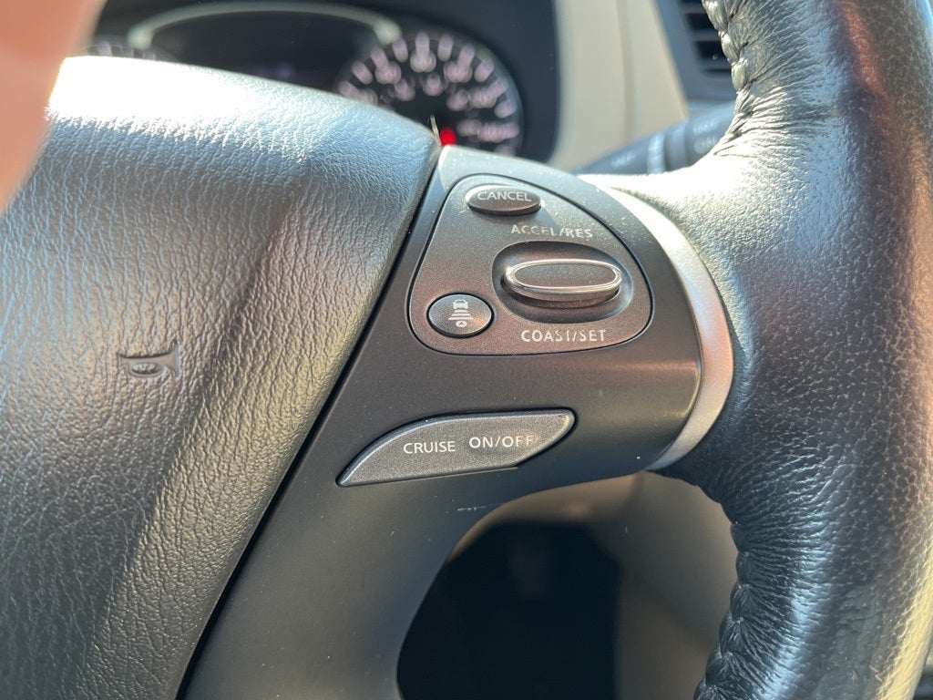 2019 Nissan Pathfinder SL