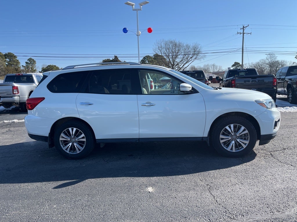 2019 Nissan Pathfinder SL