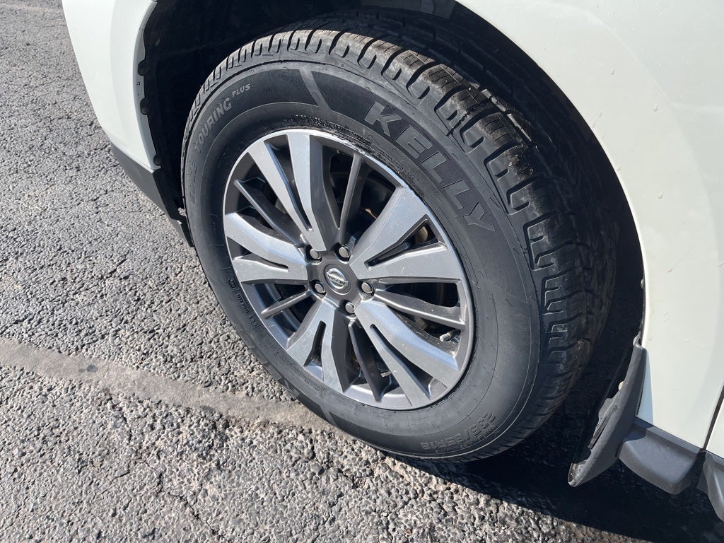 2019 Nissan Pathfinder SL