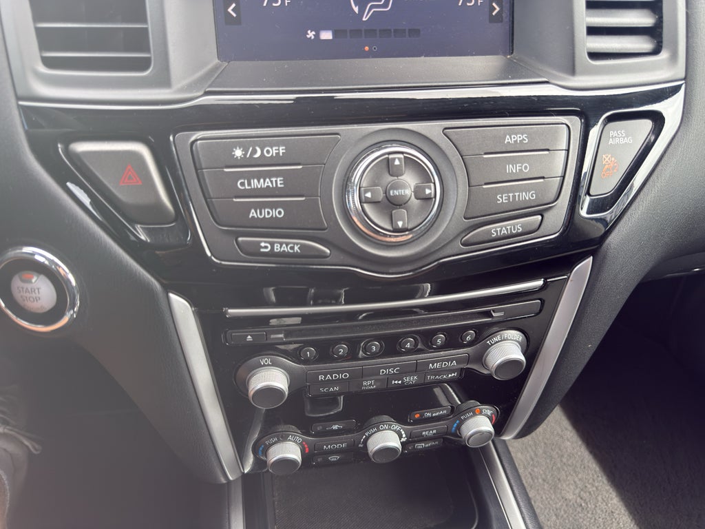 2019 Nissan Pathfinder SV