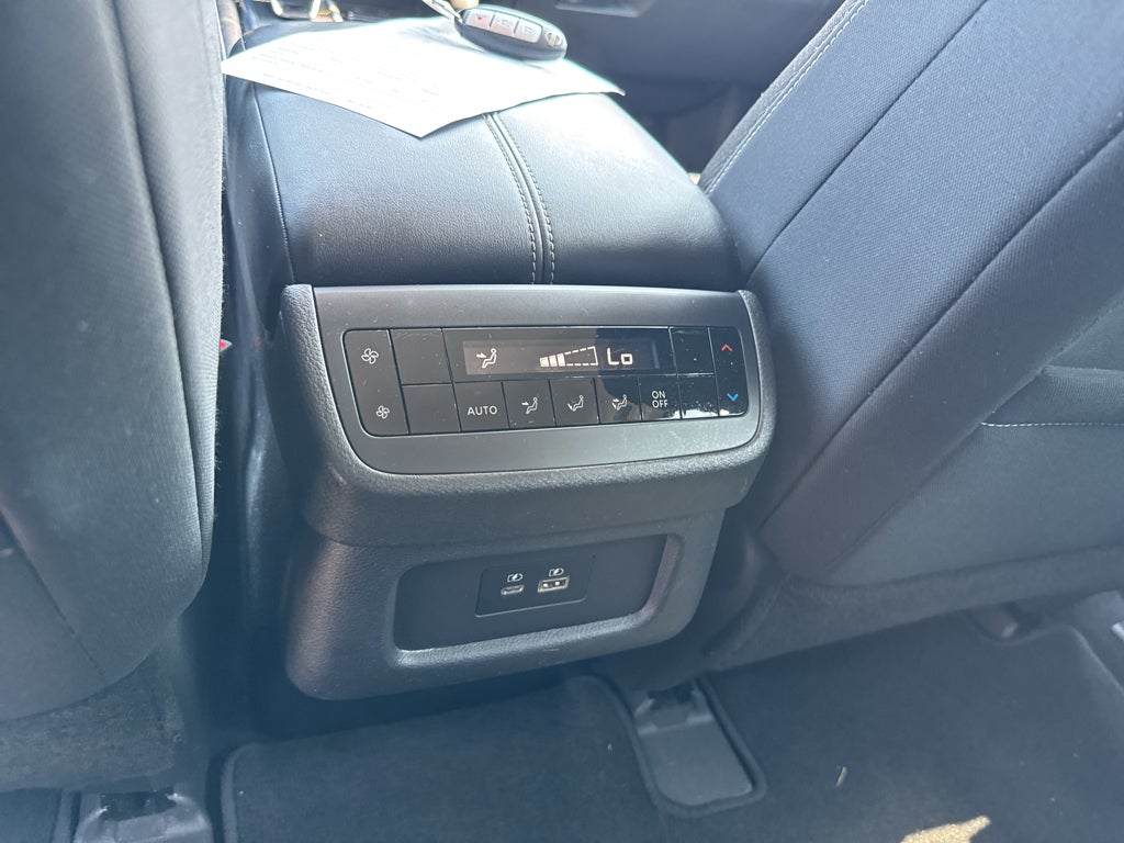 2022 Nissan Pathfinder S