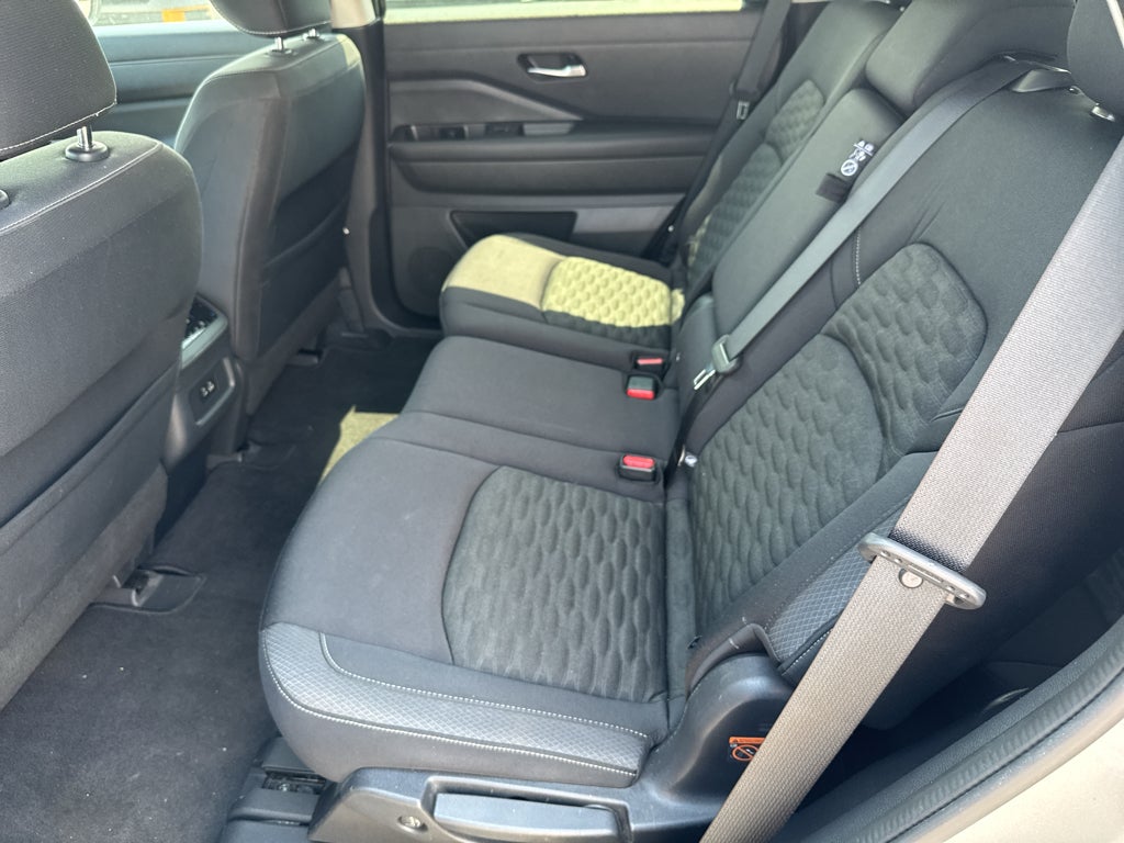 2022 Nissan Pathfinder S