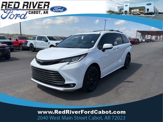 2026 Toyota Sienna XLE 7 Passenger