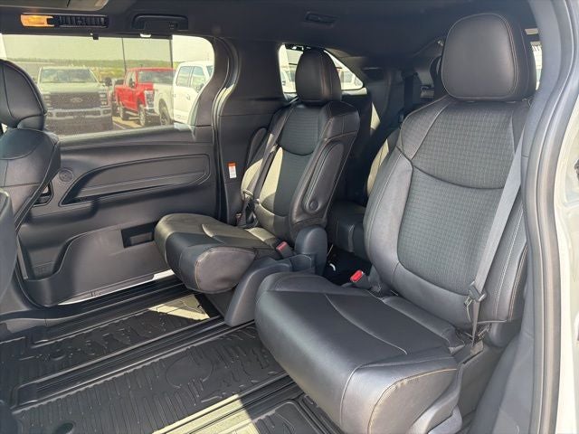 2026 Toyota Sienna XLE 7 Passenger