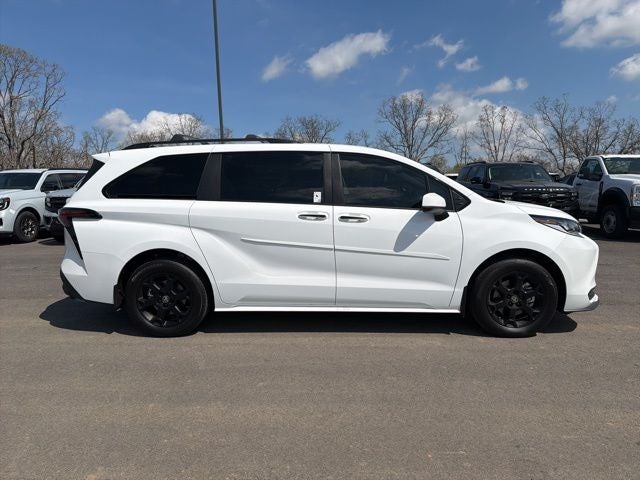 2026 Toyota Sienna XLE 7 Passenger