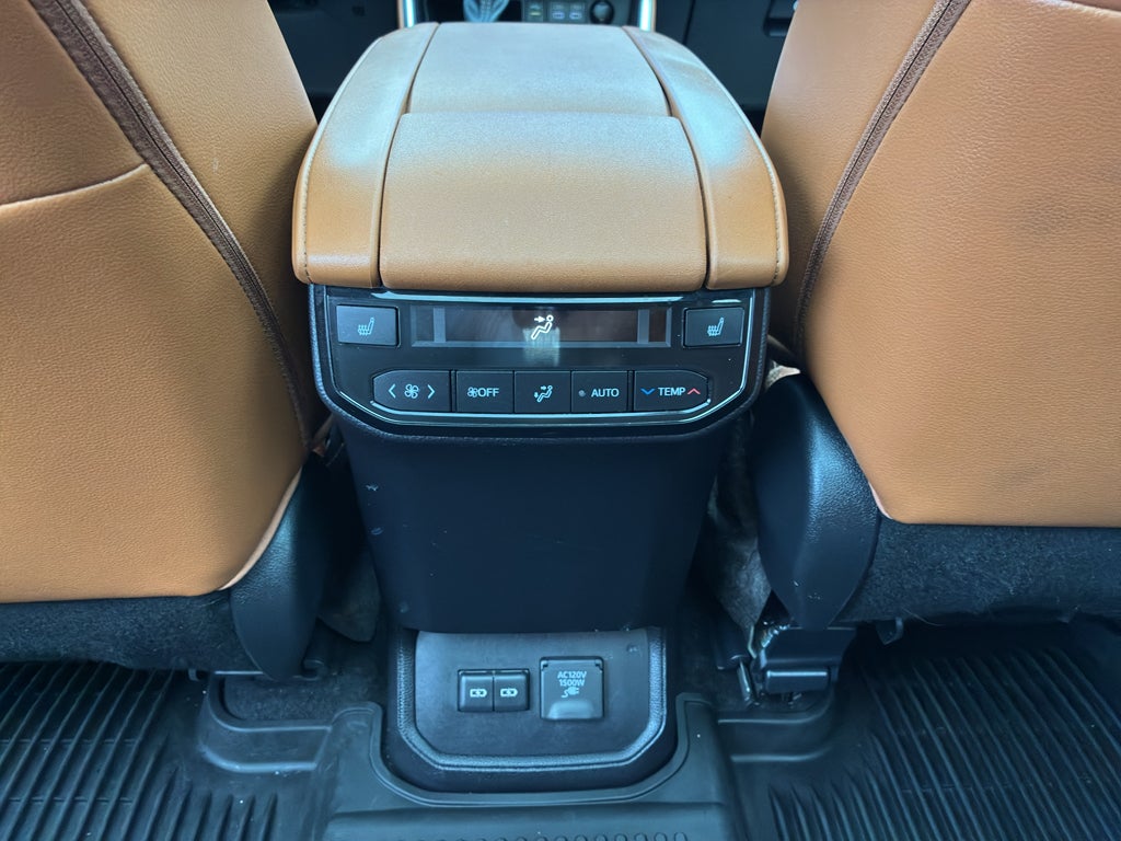 2023 Toyota Highlander Hybrid Hybrid Platinum