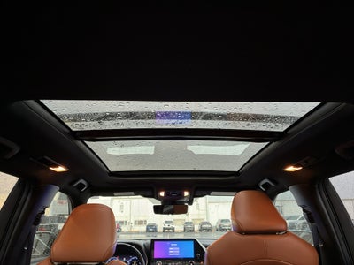 2023 Toyota Highlander Hybrid Hybrid Platinum