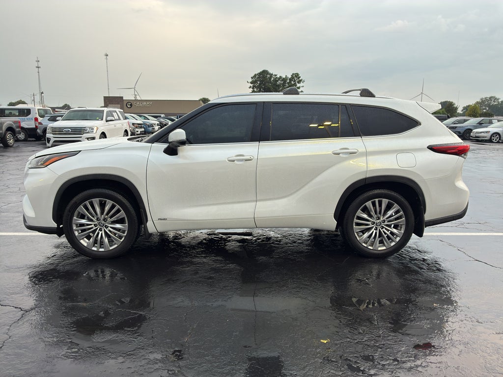 2023 Toyota Highlander Hybrid Hybrid Platinum