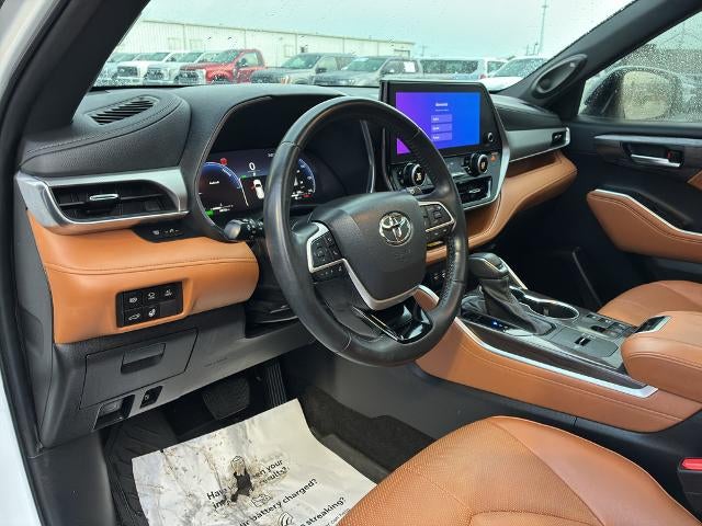 2023 Toyota Highlander Hybrid Hybrid Platinum