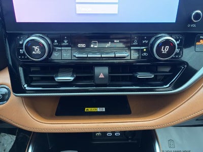 2023 Toyota Highlander Hybrid Hybrid Platinum