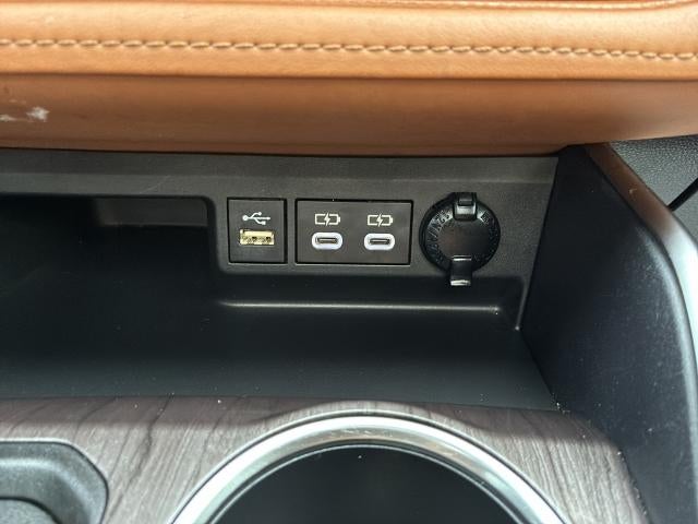 2023 Toyota Highlander Hybrid Hybrid Platinum