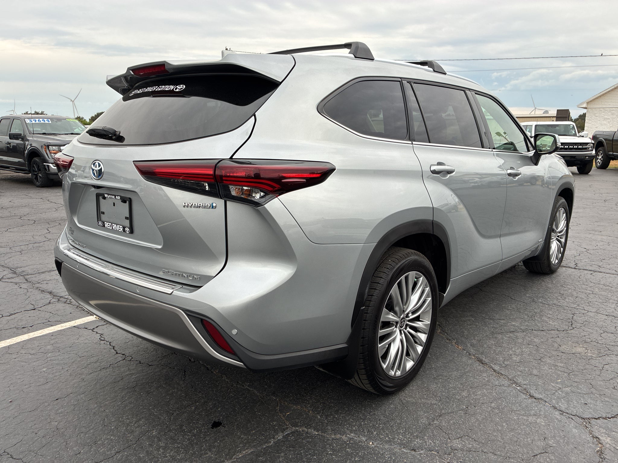 2024 Toyota Highlander Hybrid Hybrid Platinum