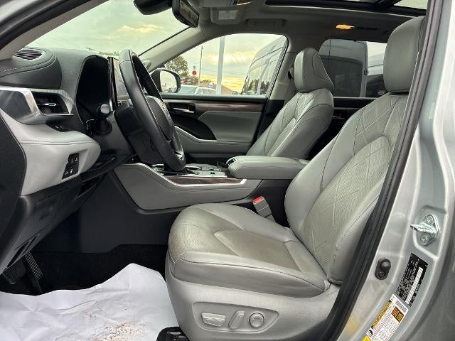 2024 Toyota Highlander Hybrid Hybrid Platinum