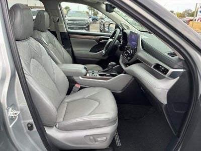 2024 Toyota Highlander Hybrid Hybrid Platinum