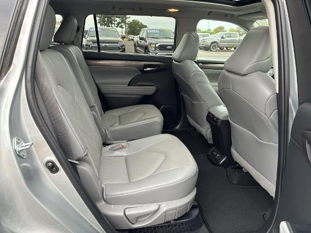 2024 Toyota Highlander Hybrid Hybrid Platinum