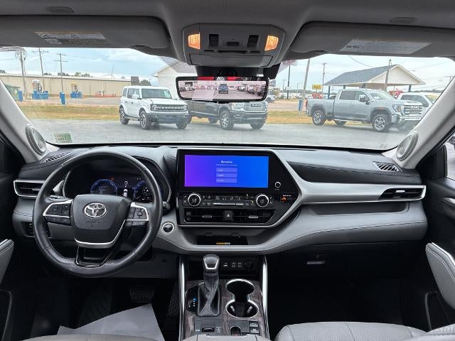 2024 Toyota Highlander Hybrid Hybrid Platinum