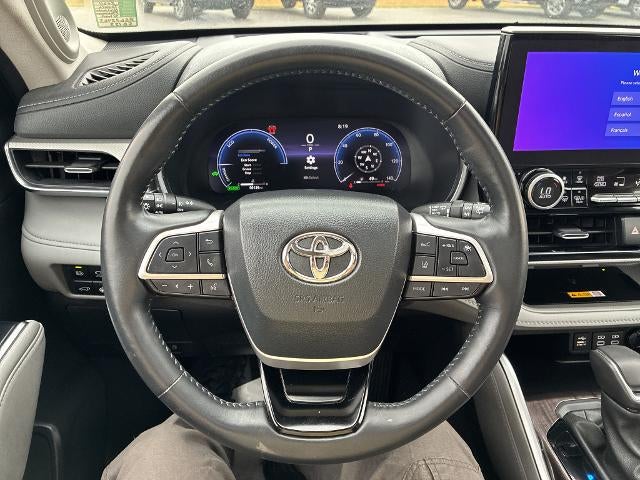 2024 Toyota Highlander Hybrid Hybrid Platinum