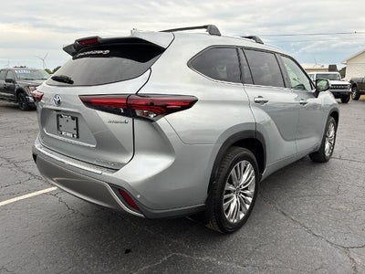 2024 Toyota Highlander Hybrid Hybrid Platinum