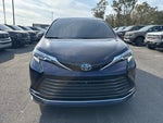 2025 Toyota Sienna Platinum