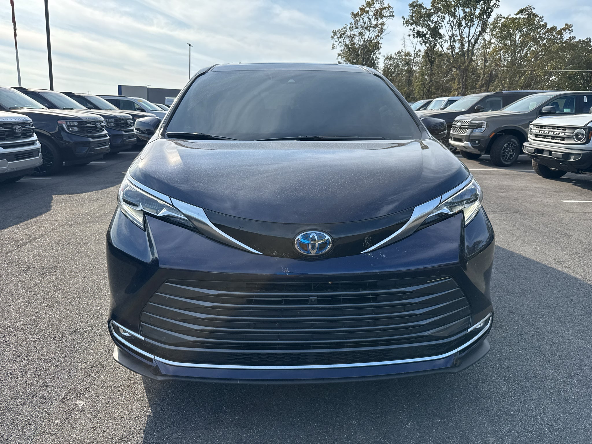 2025 Toyota Sienna Platinum