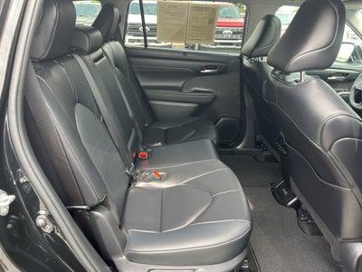 2026 Toyota Highlander Hybrid Hybrid XLE