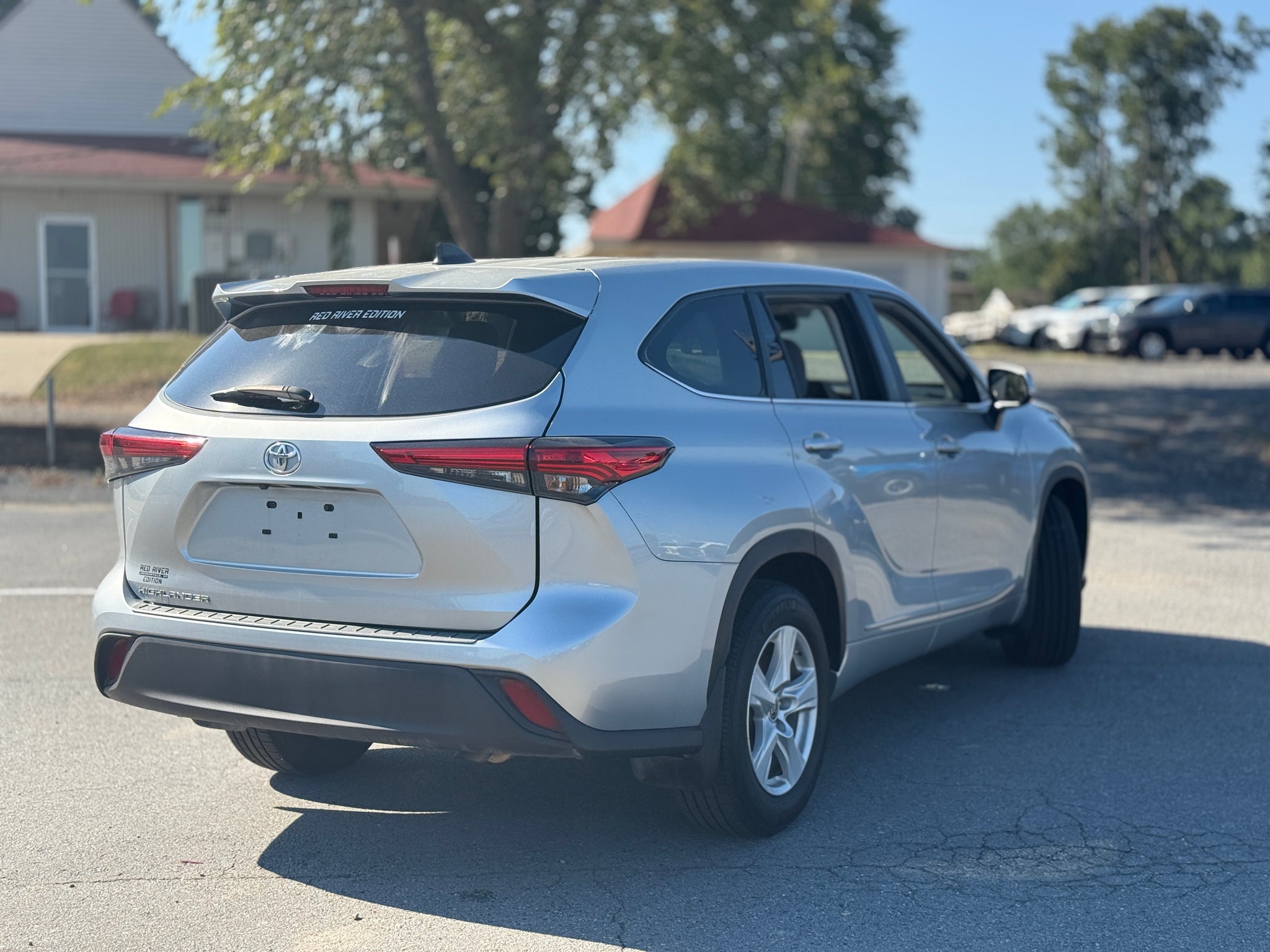 2023 Toyota Highlander L