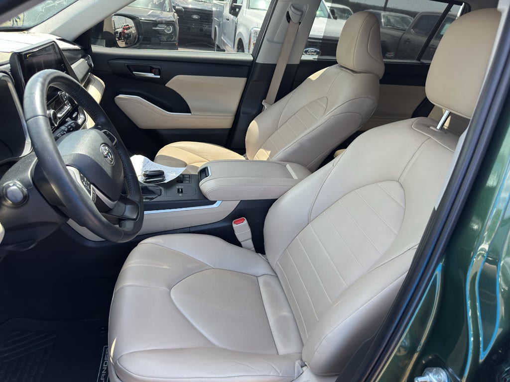 2024 Toyota Highlander XLE