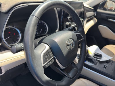 2024 Toyota Highlander XLE