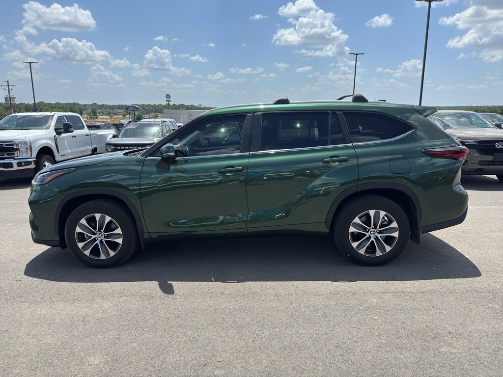 2024 Toyota Highlander XLE