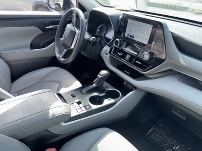 2024 Toyota Highlander LE