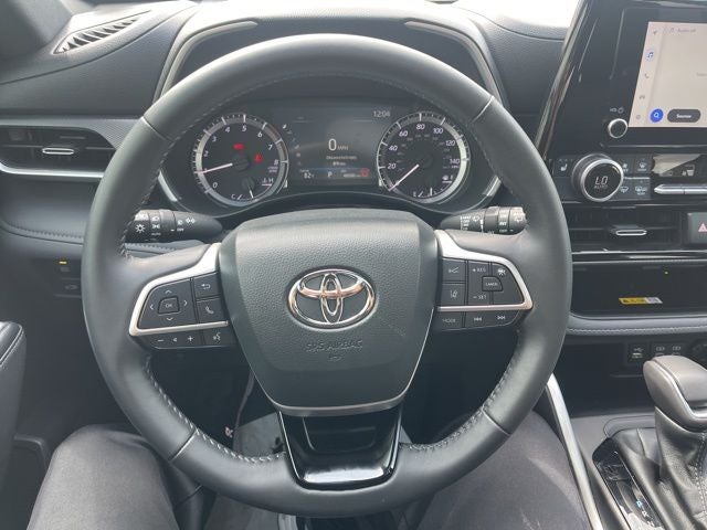 2024 Toyota Highlander XSE