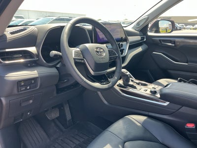 2026 Toyota Highlander Limited