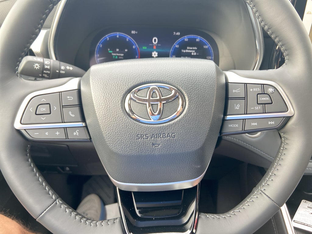 2026 Toyota Highlander Platinum